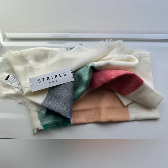 Hudson's Bay HBC Stripes 100% Wool Scarf 51" x 63" - Picture 2 of 5